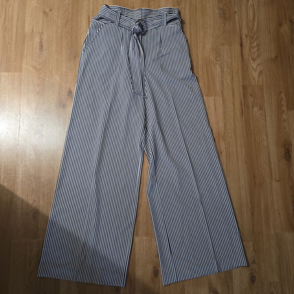 7TH AVENUE NEW YORK & COMPANY HIGH WAISTED WIDE LEG PANTS 💕 - Picture 8 of 8